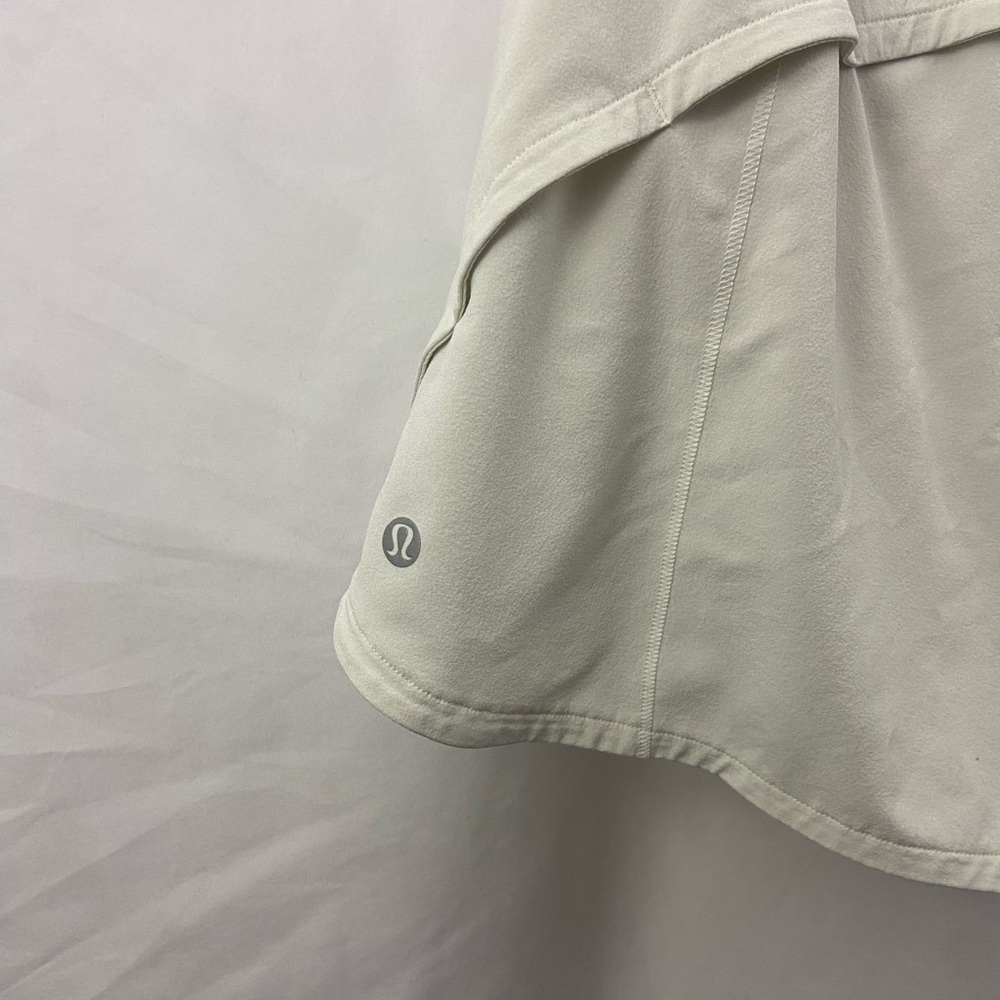 Lululemon White Tennis Shorts Size 10 - Picture 12 of 12